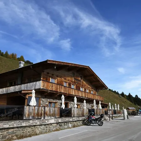 In Zillertal Near Hochzillertal Area Lejlighed Zellberg