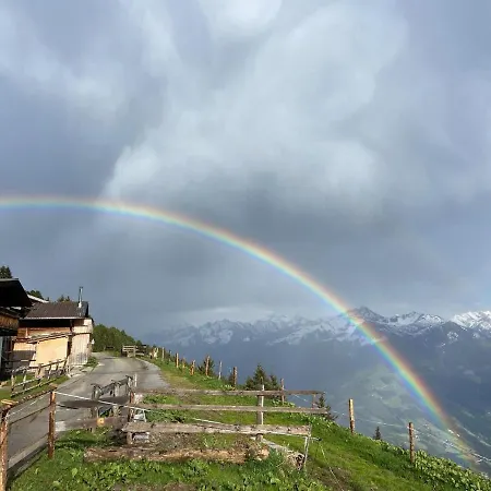 Lejlighed In Zillertal Near Hochzillertal Area Zellberg